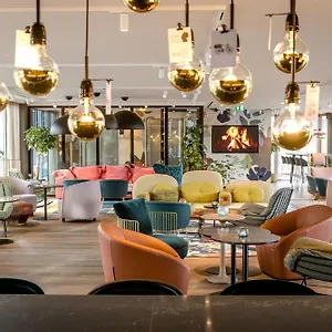 https://motel-one-rotterdam.ihotelsrotterdam.com